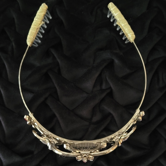 DISNEY GIRLS SNOW WHITE PRINCESS CROWN - Picture 2 of 4